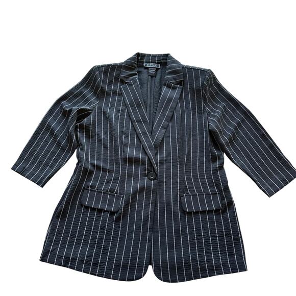 Womens Blazer Small Black Pinstripe Mid Sleeve Structured Workwear - Picture 1 of 6